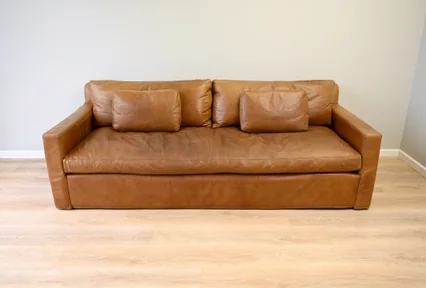 RH Belgian Track Arm Sofa